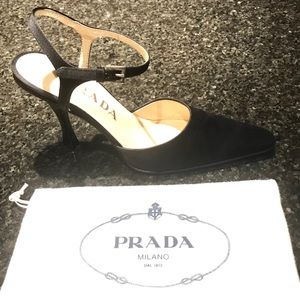 PRADA Authentic - Made in Italy ✨ Black Heel